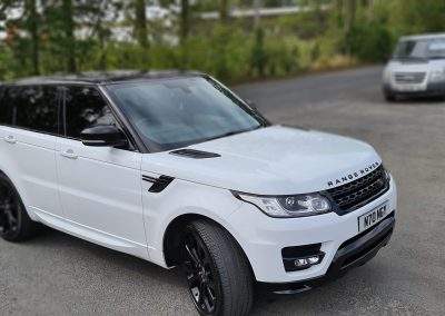 Range Rover Black Windows